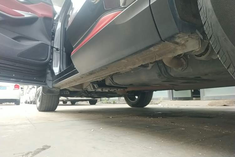 Used CHANGAN CS75 PLUS 2020 1.5T Automatic Luxury Version Left Side Sill