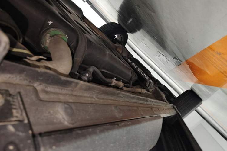 Used CHANGAN CS75 PLUS 2020 2.0T Automatic Pilot Version Left Side Sill