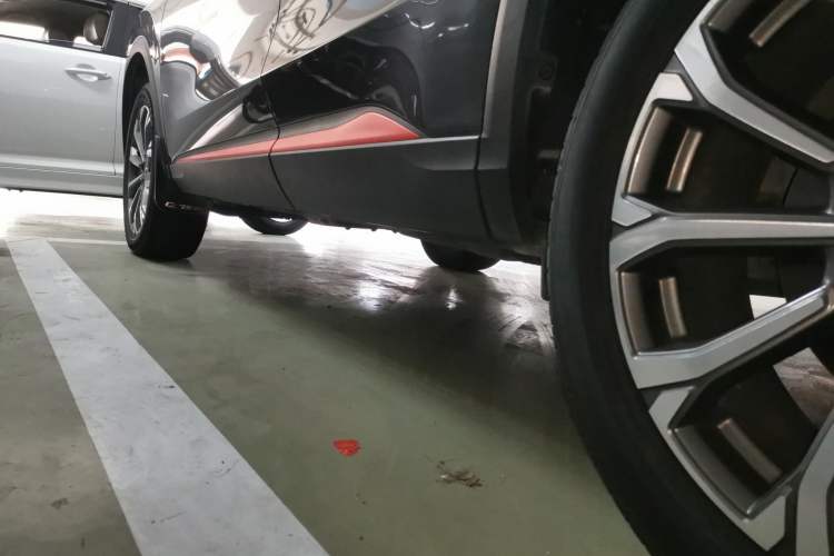 Used CHANGAN CS75 PLUS 2020 2.0T Automatic Flagship Edition Left Side Sill