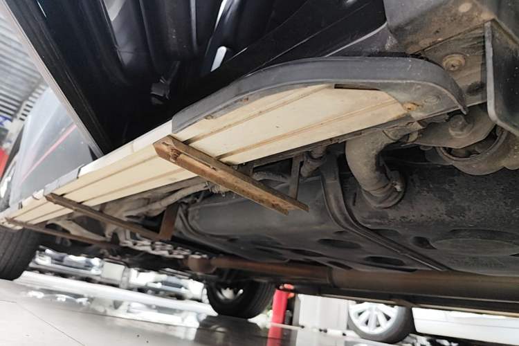 Used CHANGAN CS75 PLUS 2020 1.5T Automatic Luxury Version Left Side Sill