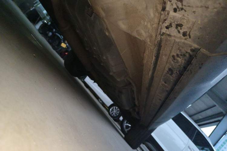 Used CHANGAN CS75 PLUS 2020 1.5T Automatic Luxury Version Left Side Sill
