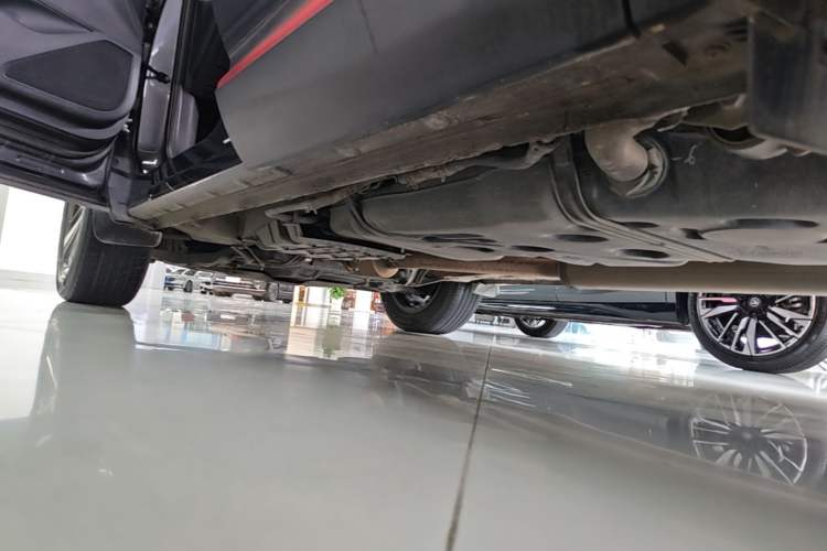 Used CHANGAN CS75 PLUS 2020 1.5T Automatic Luxury Version Left Side Sill