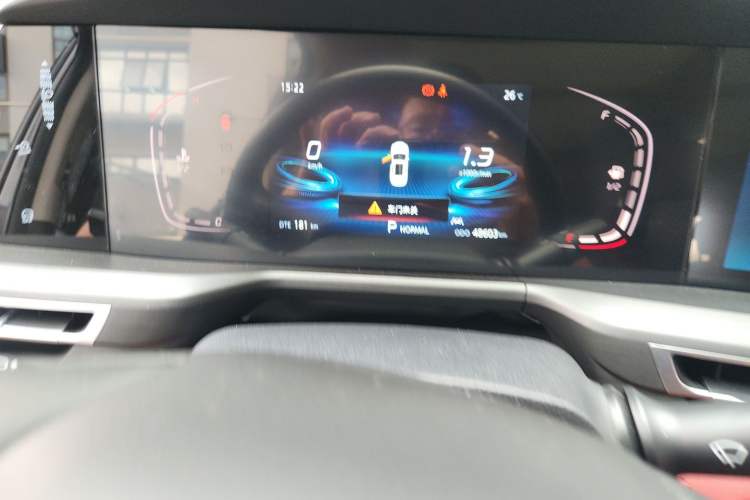 Used CHANGAN CS75 PLUS 2020 1.5T Automatic Luxury Version Odometer Close Up