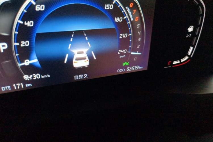 Used CHANGAN CS75 PLUS 2020 2.0T Automatic Pilot Version Odometer Close Up