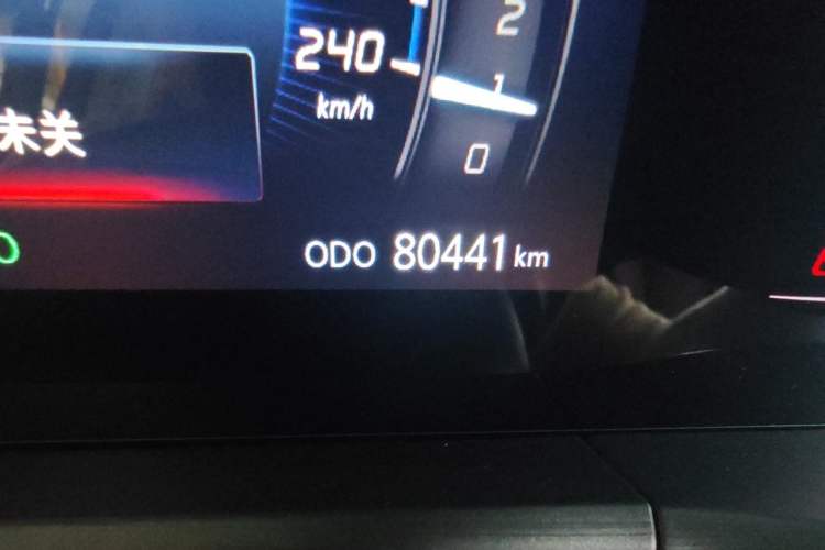 Used CHANGAN CS75 PLUS 2020 1.5T Automatic Luxury Version Odometer Close Up