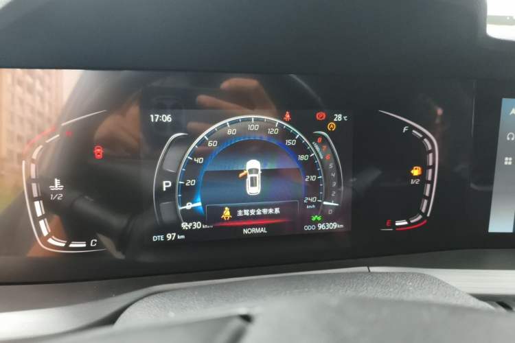 Used CHANGAN CS75 PLUS 2020 2.0T Automatic Pilot Version Odometer Close Up