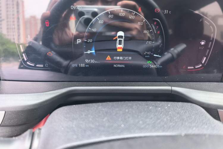 Used CHANGAN CS75 PLUS 2020 1.5T Automatic Luxury Version Odometer Close Up