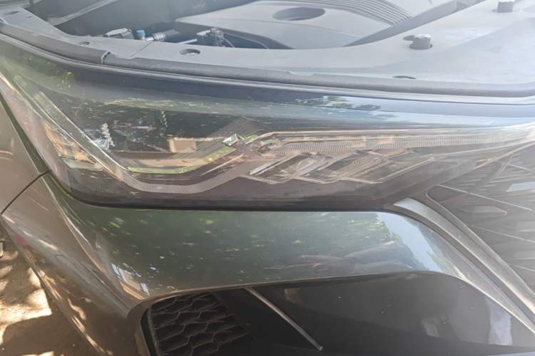 Used CHANGAN CS75 PLUS 2020 2.0T Automatic Flagship Edition Right Front Headlight