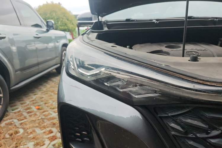 Used CHANGAN CS75 PLUS 2020 1.5T Automatic Luxury Version Right Front Headlight