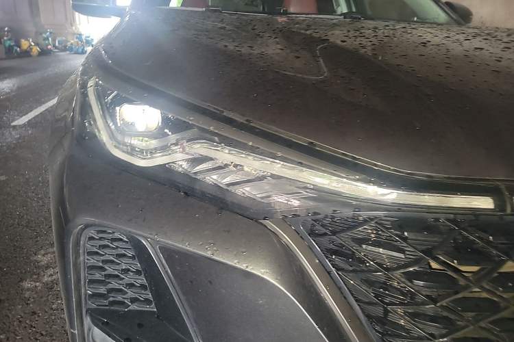 Used CHANGAN CS75 PLUS 2020 2.0T Automatic Flagship Edition Right Front Headlight