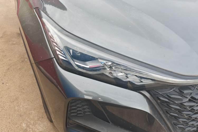 Used CHANGAN CS75 PLUS 2020 1.5T Automatic Luxury Version Right Front Headlight