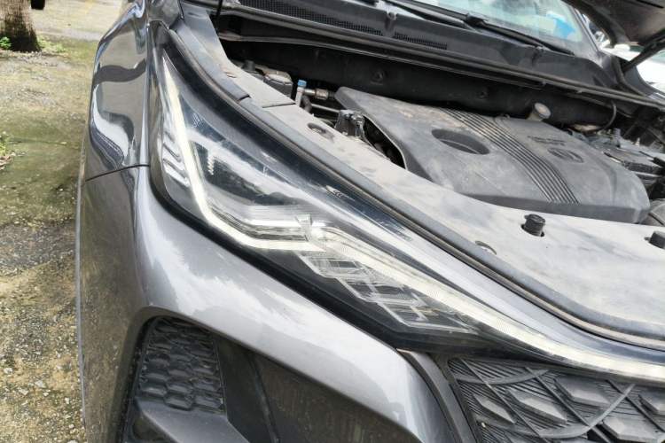 Used CHANGAN CS75 PLUS 2020 2.0T Automatic Flagship Edition Right Front Headlight