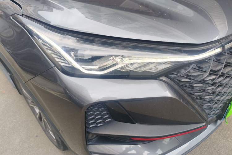 Used CHANGAN CS75 PLUS 2020 2.0T Automatic Flagship Edition Right Front Headlight