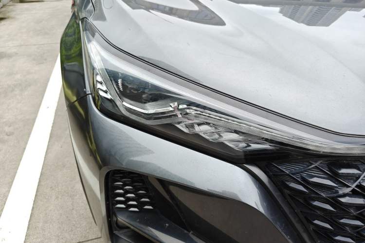 Used CHANGAN CS75 PLUS 2020 1.5T Automatic Prestige Edition Right Front Headlight