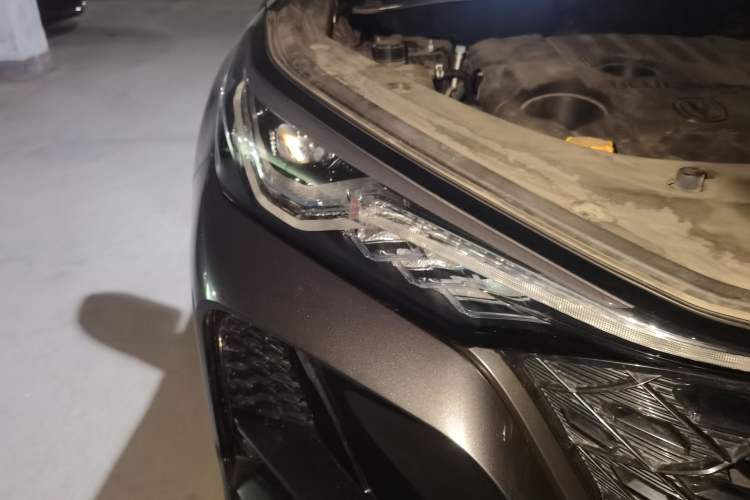 Used CHANGAN CS75 PLUS 2020 1.5T Automatic Prestige Edition Right Front Headlight