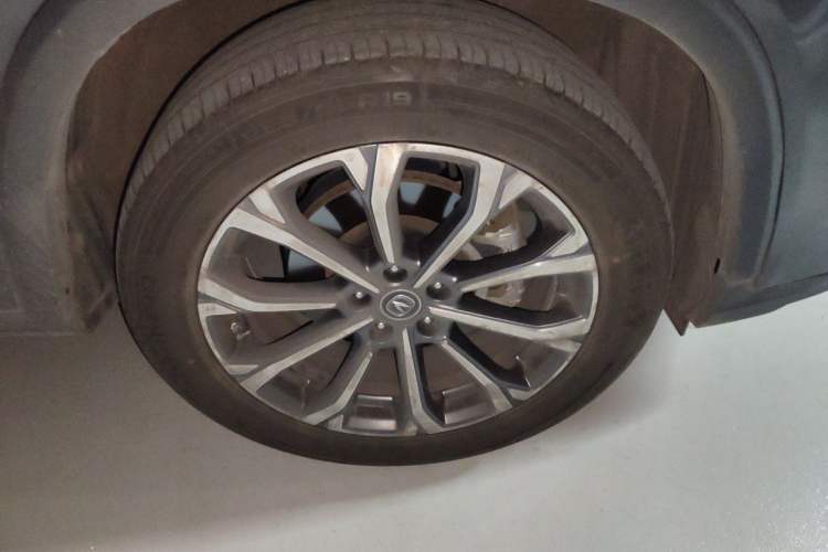 Used CHANGAN CS75 PLUS 2020 2.0T Automatic Pilot Version Right Front Wheel Hub