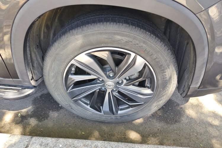 Used CHANGAN CS75 PLUS 2020 1.5T Automatic Luxury Version Right Front Wheel Hub