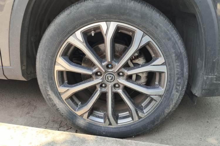 Used CHANGAN CS75 PLUS 2020 2.0T Automatic Pilot Version Right Front Wheel Hub