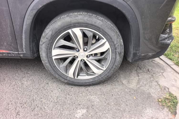 Used CHANGAN CS75 PLUS 2020 1.5T Automatic Luxury Version Right Front Wheel Hub