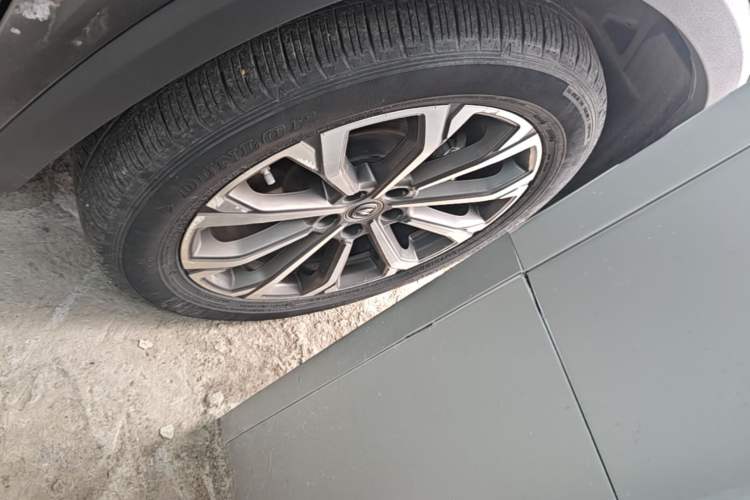 Used CHANGAN CS75 PLUS 2020 2.0T Automatic Pilot Version Right Front Wheel Hub