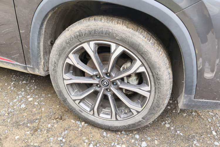 Used CHANGAN CS75 PLUS 2020 2.0T Automatic Pilot Version Right Front Wheel Hub