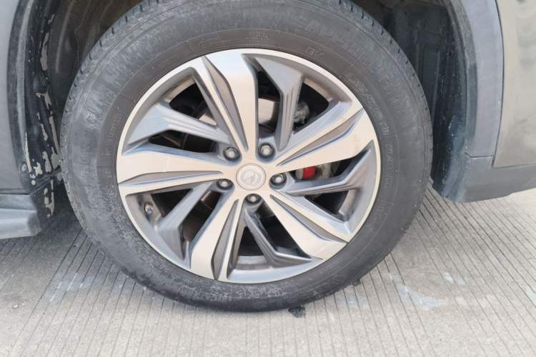 Used CHANGAN CS75 PLUS 2020 1.5T Automatic Luxury Version Right Front Wheel Hub