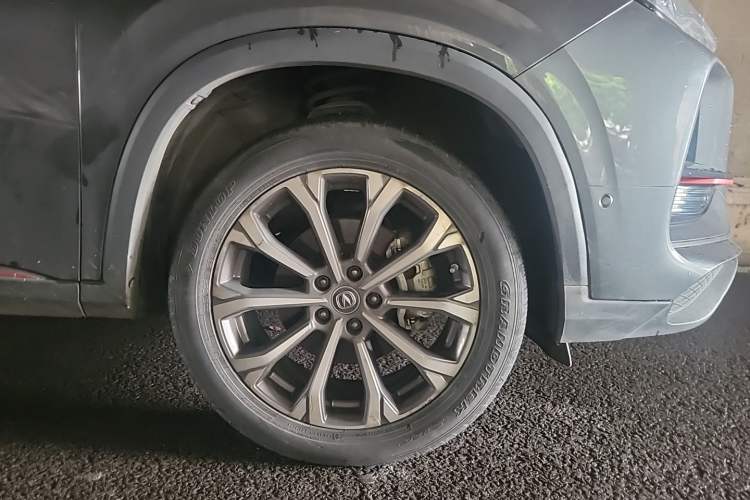 Used CHANGAN CS75 PLUS 2020 2.0T Automatic Flagship Edition Right Front Wheel Hub