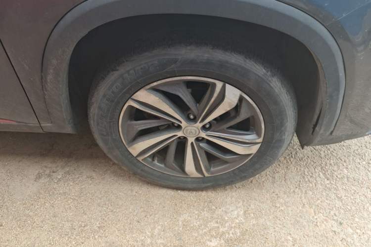 Used CHANGAN CS75 PLUS 2020 1.5T Automatic Luxury Version Right Front Wheel Hub