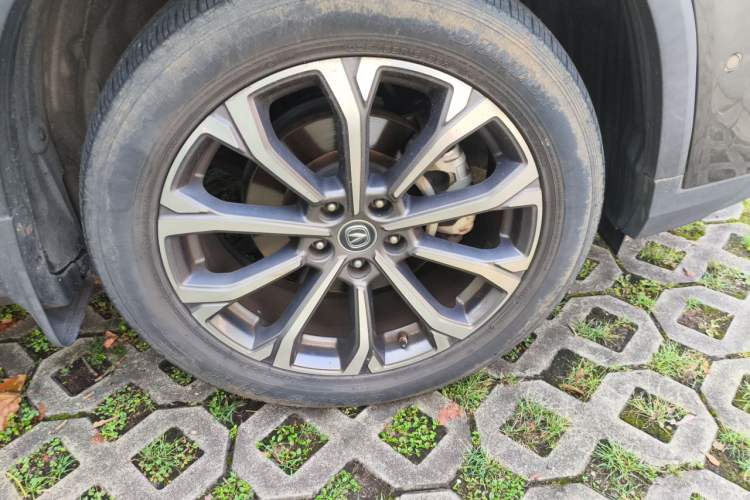 Used CHANGAN CS75 PLUS 2020 2.0T Automatic Flagship Edition Right Front Wheel Hub
