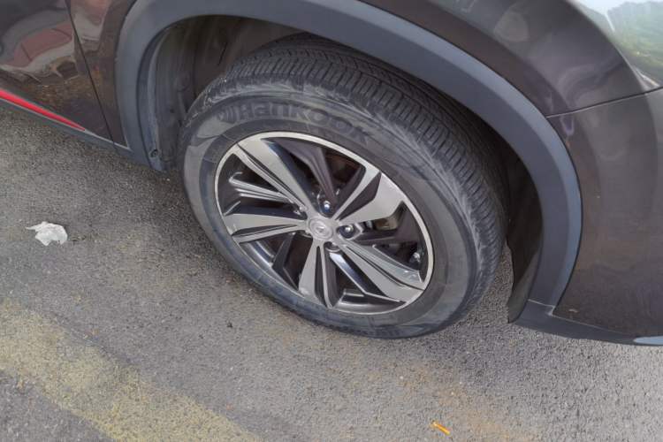 Used CHANGAN CS75 PLUS 2020 1.5T Automatic Luxury Version Right Front Wheel Hub