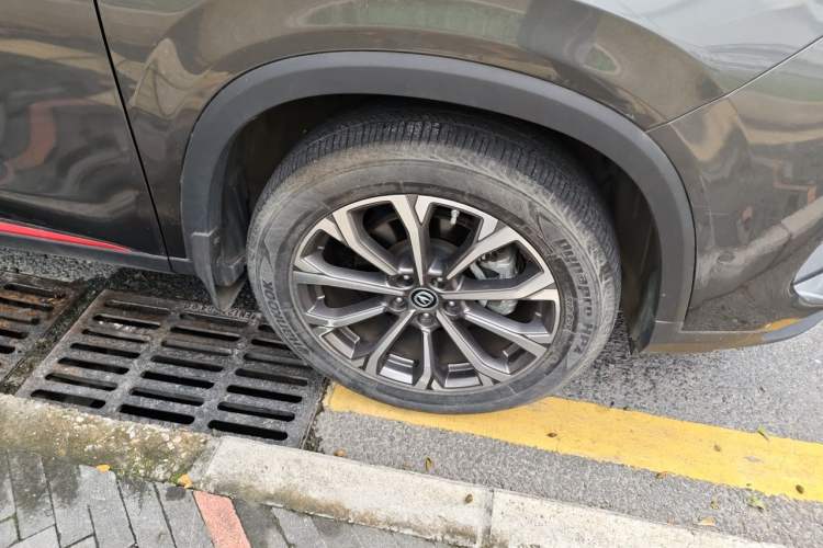 Used CHANGAN CS75 PLUS 2020 2.0T Automatic Flagship Edition Right Front Wheel Hub