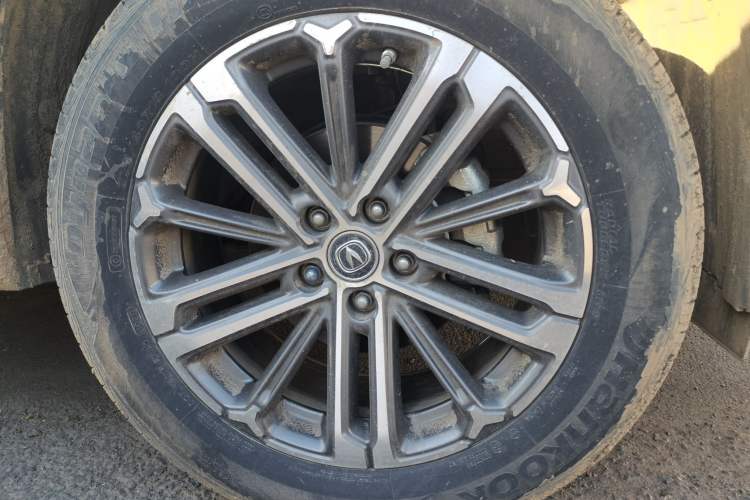 Used CHANGAN CS75 PLUS 2020 1.5T Automatic Luxury Version Right Front Wheel Hub