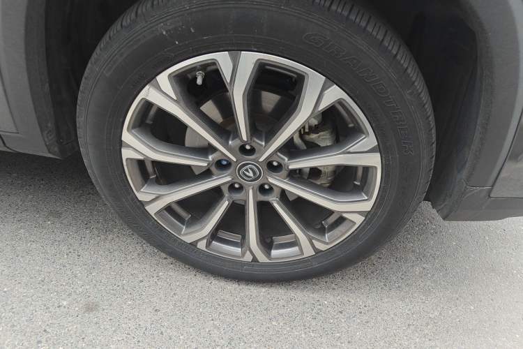 Used CHANGAN CS75 PLUS 2020 2.0T Automatic Flagship Edition Right Front Wheel Hub