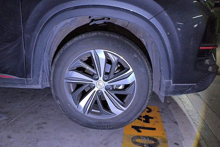 Used CHANGAN CS75 PLUS 2020 1.5T Automatic Prestige Edition Right Front Wheel Hub