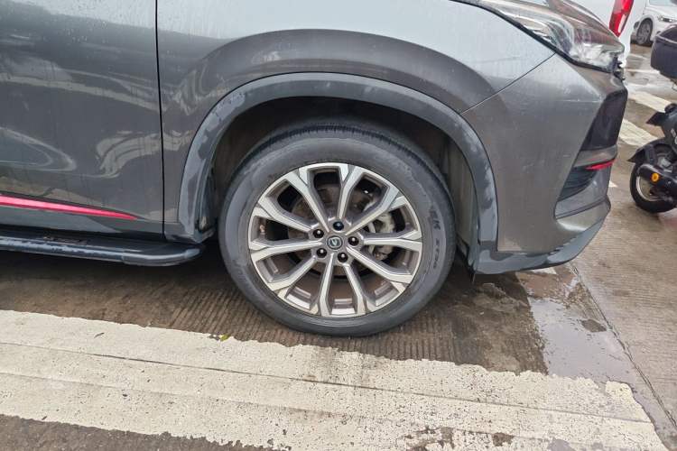 Used CHANGAN CS75 PLUS 2020 2.0T Automatic Pilot Version Right Front Wheel Hub