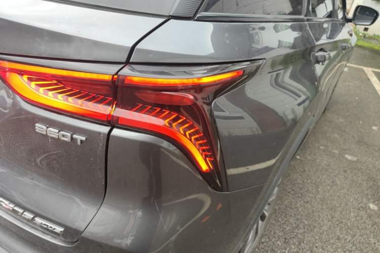 Used CHANGAN CS75 PLUS 2020 2.0T Automatic Pilot Version Right Rear Taillight