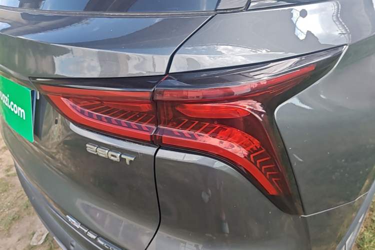 Used CHANGAN CS75 PLUS 2020 1.5T Automatic Prestige Edition Right Rear Taillight