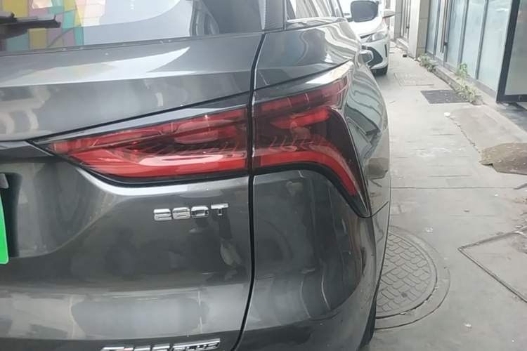 Used CHANGAN CS75 PLUS 2020 1.5T Automatic Luxury Version Right Rear Taillight