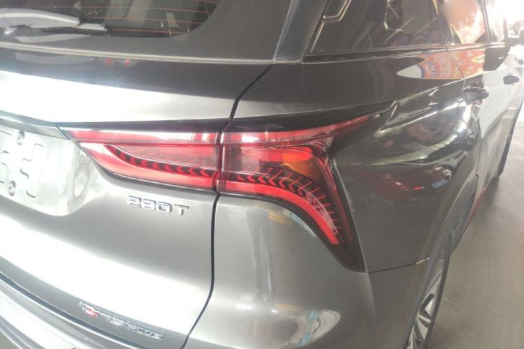 Used CHANGAN CS75 PLUS 2020 1.5T Automatic Luxury Version Right Rear Taillight
