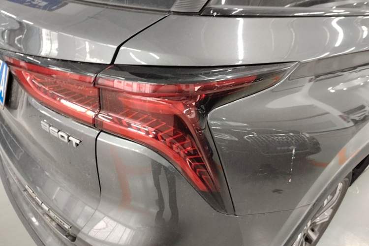 Used CHANGAN CS75 PLUS 2020 2.0T Automatic Pilot Version Right Rear Taillight