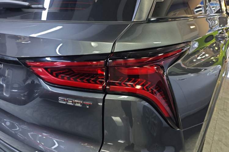 Used CHANGAN CS75 PLUS 2020 1.5T Automatic Prestige Edition Right Rear Taillight