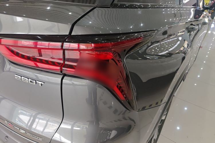 Used CHANGAN CS75 PLUS 2020 1.5T Automatic Luxury Version Right Rear Taillight