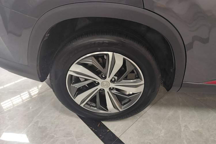 Used CHANGAN CS75 PLUS 2020 1.5T Automatic Luxury Version Right Rear Wheel Hub