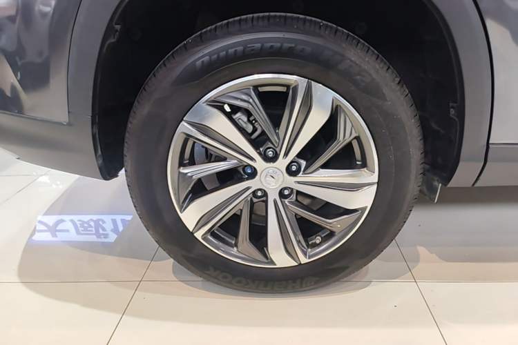 Used CHANGAN CS75 PLUS 2020 1.5T Automatic Luxury Version Right Rear Wheel Hub