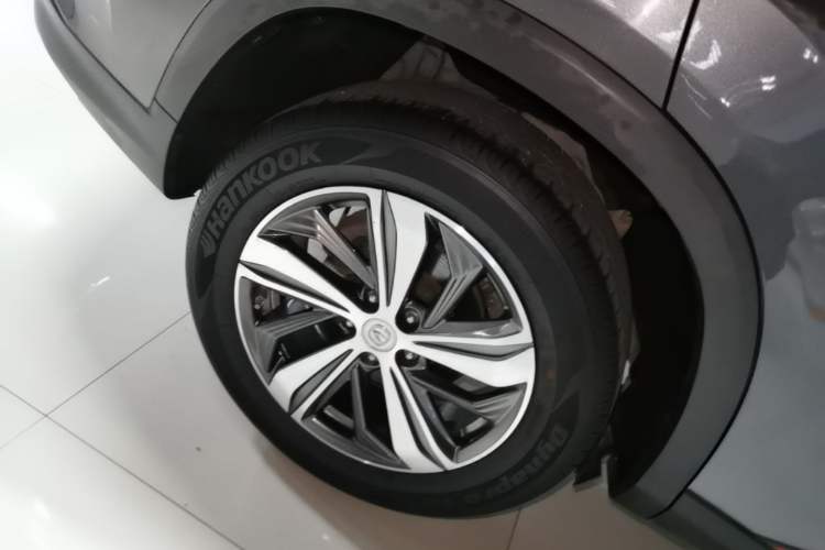 Used CHANGAN CS75 PLUS 2020 1.5T Automatic Luxury Version Right Rear Wheel Hub