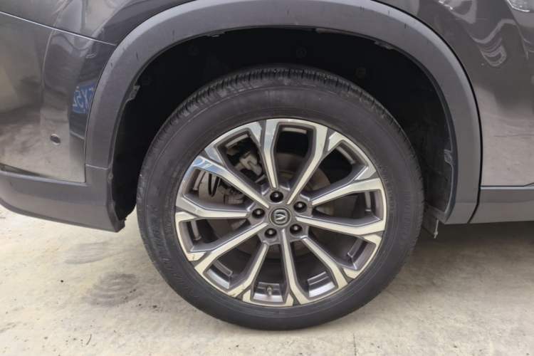 Used CHANGAN CS75 PLUS 2020 2.0T Automatic Flagship Edition Right Rear Wheel Hub