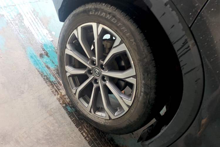 Used CHANGAN CS75 PLUS 2020 2.0T Automatic Flagship Edition Right Rear Wheel Hub