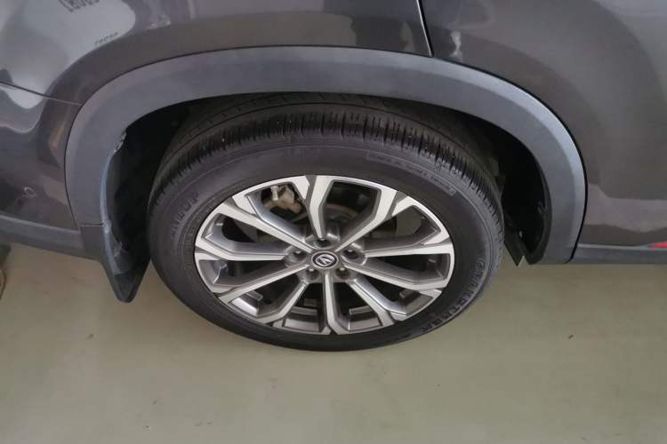 Used CHANGAN CS75 PLUS 2020 2.0T Automatic Flagship Edition Right Rear Wheel Hub