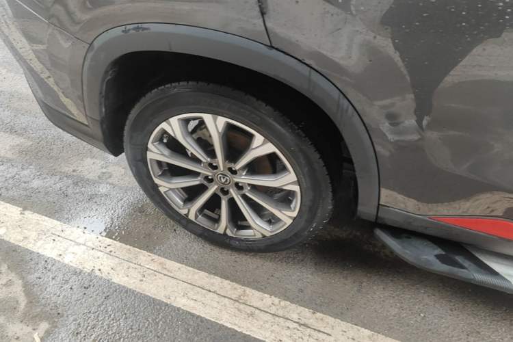 Used CHANGAN CS75 PLUS 2020 2.0T Automatic Flagship Edition Right Rear Wheel Hub