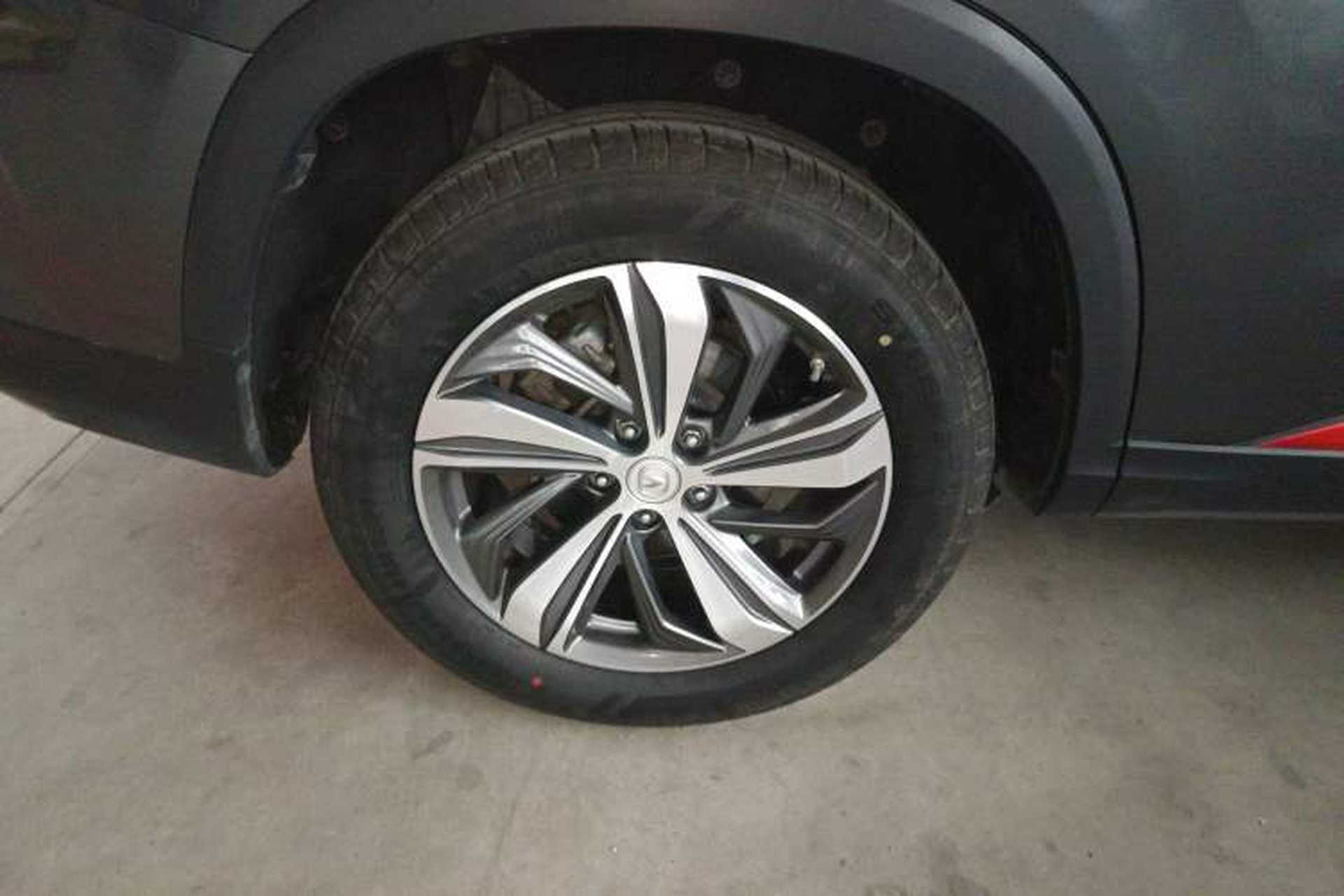 Used CHANGAN CS75 PLUS 2020 1.5T Automatic Luxury Version Right Rear Wheel Hub